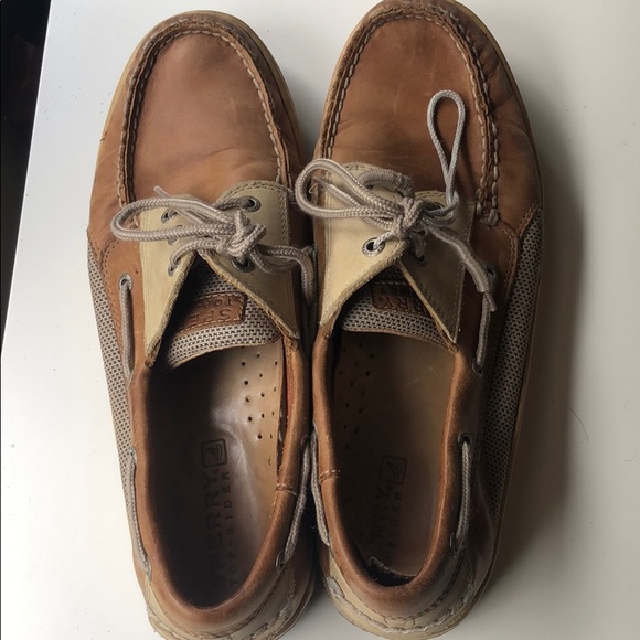 Men’s Sperrys - Picture 2 of 3